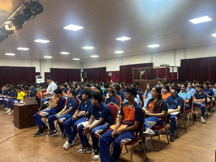 विश्व वातावरण दिवसको अवसरमा संस्कृति स्कुलमा पीके शेर्पाद्वारा प्रेरणादायी अनुभव साझा