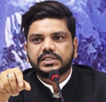 मन्त्री यादव समक्ष वैदेशिक राेजगार पीडितकाे गुनासाे