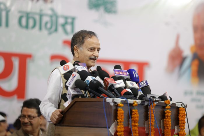सिटौला भन्छन् – `गगन थापा एकान्तमा बसेर साेच्नुहाेस्´