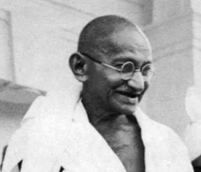 गान्धीद्वारा लेखिएका ‘नोट’ हरू एक करोड ७० लाख डलरमा बिक्री