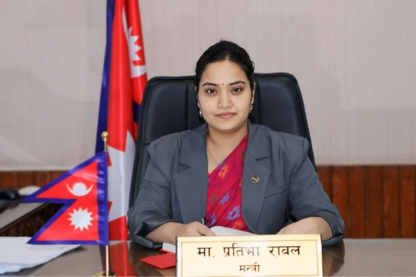 कर्मचारीलाई रमाना नदिए,हाकिम र लेखा प्रमुखलेबाट तलब असुलिन