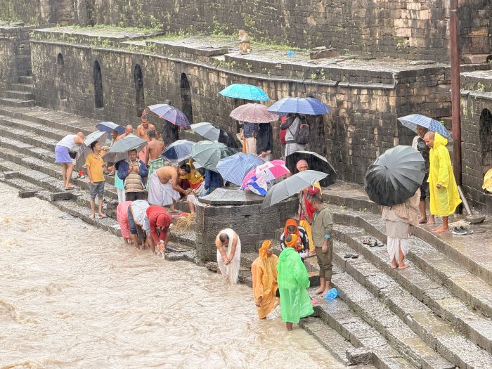आलेखः प्रत्येक महिनाको औँसीमा गर्नुपर्ने पार्वणश्राद्ध अनुकल्पका रुपमा सोह्रश्राद्ध (पार्वणश्राद्ध) निरन्तरता दिइँदै