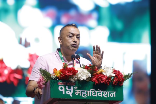 गगन थापाले बनाए गुट रहित काङ्ग्रेस ,भन्छन् -अब कुनै गुट छैन
