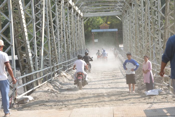 सेनाद्वारा आरुघाटस्थित बूढीगण्डकीमा ‘बेलिब्रिज’ जडान