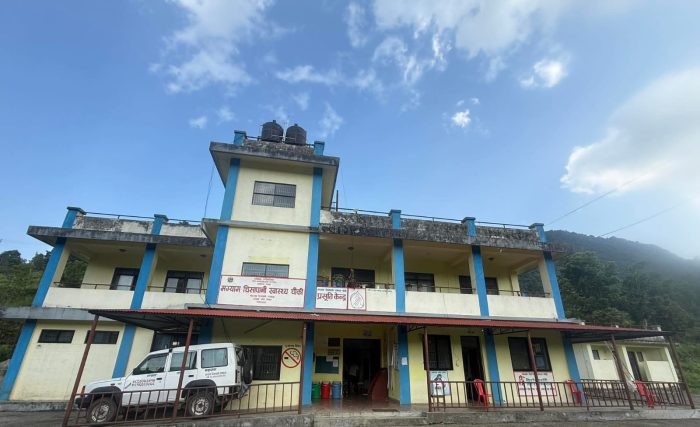 गर्भवतीलाई अस्पतालसम्म पुर्‍ याउनका लागि निःशुल्क एम्बुलेन्स सेवा