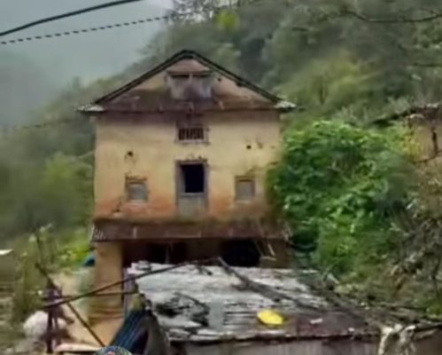 अविरल वर्षाका कारण  सात घर–गोठमा क्षति